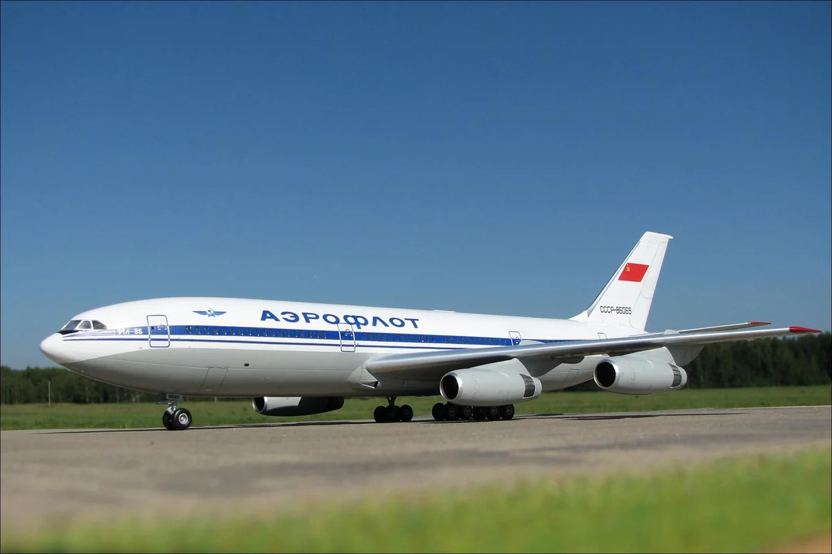 Самолет Ил-86